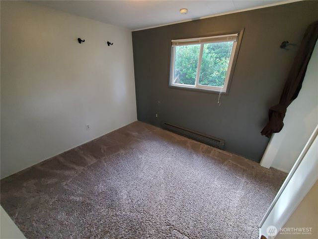 516 Sand Dune Avenue SW, Ocean Shores, WA 98569