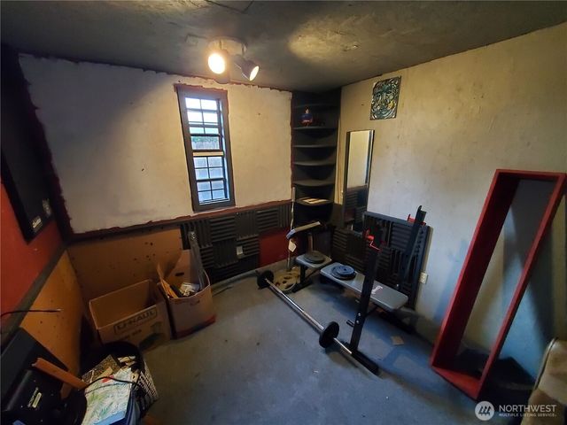 516 Sand Dune Avenue SW, Ocean Shores, WA 98569