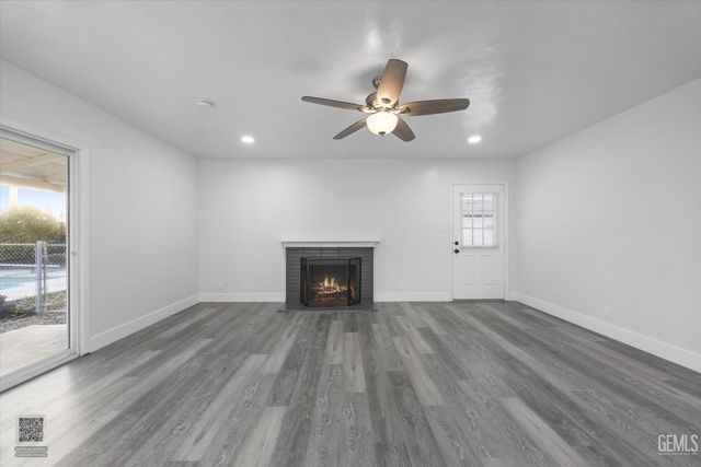 1709 Hodges Avenue, Bakersfield, CA 93304