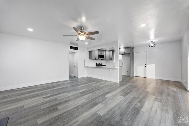 1709 Hodges Avenue, Bakersfield, CA 93304