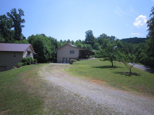 971 White Oak Drive, Warne, NC 28909