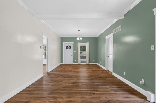 918 N Claremont Street, Sugar Creek, MO 64054
