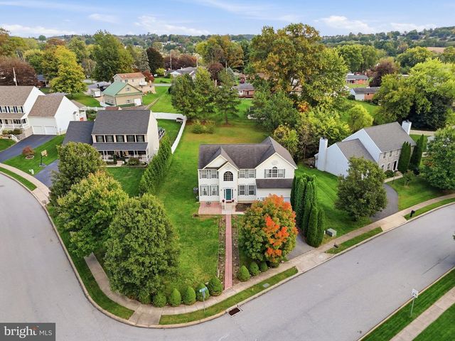 309 MAJESTIC CIR, Dallastown, PA 17313