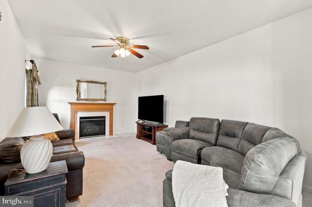 309 MAJESTIC CIR, Dallastown, PA 17313
