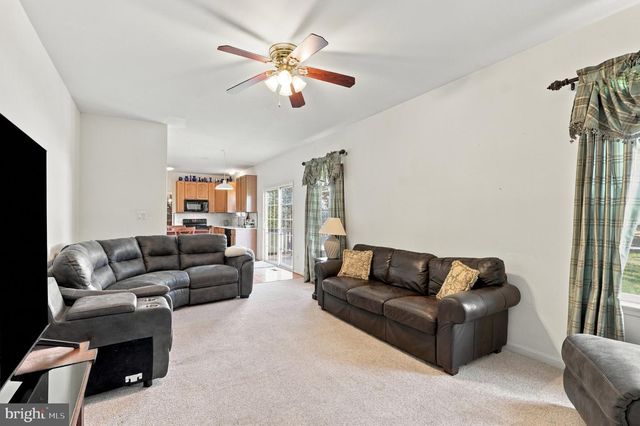 309 MAJESTIC CIR, Dallastown, PA 17313
