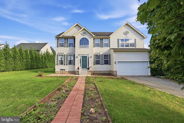 309 MAJESTIC CIR, Dallastown, PA 17313