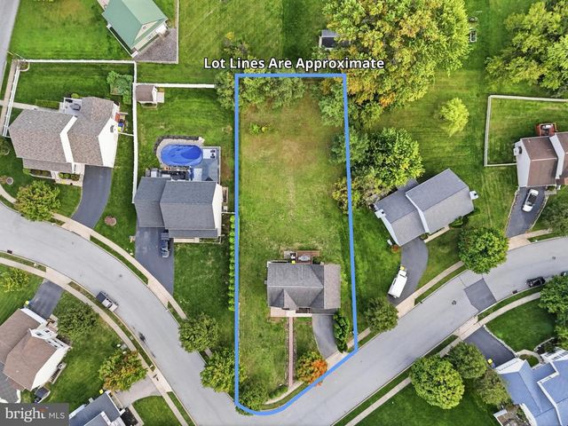 309 MAJESTIC CIR, Dallastown, PA 17313