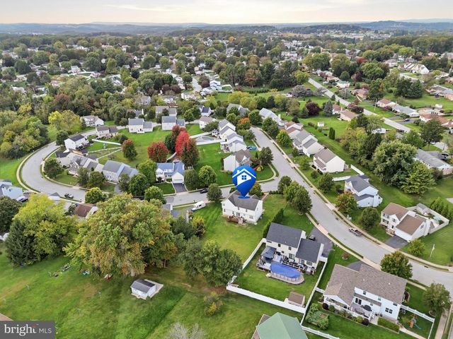 309 MAJESTIC CIR, Dallastown, PA 17313