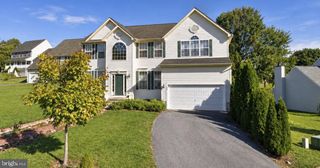 309 MAJESTIC CIR, Dallastown, PA 17313
