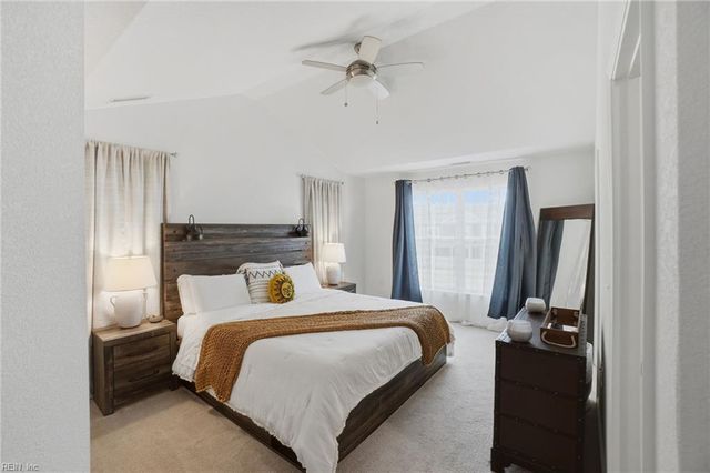 467 Heartfield DR, Chesapeake, VA 23322