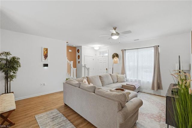 467 Heartfield DR, Chesapeake, VA 23322