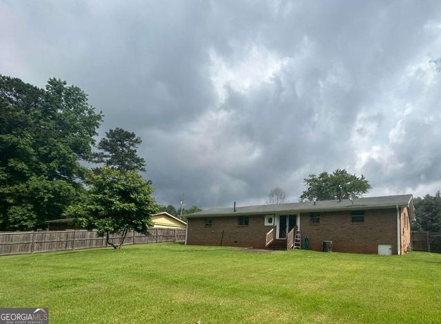 6045 S Bear Drive, Douglasville, GA 30135