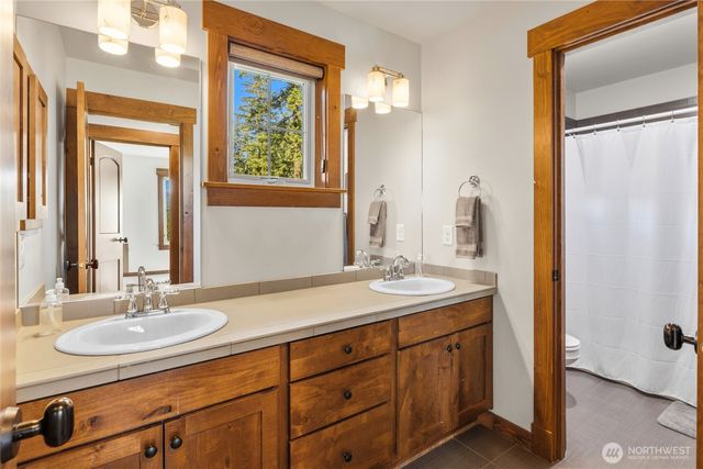 241 Black Nugget Lane, Cle Elum, WA 98922