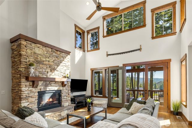 241 Black Nugget Lane, Cle Elum, WA 98922