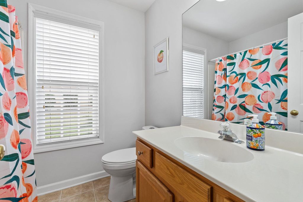 Image 27 of property listing at 122 Thousand Oaks Circle, Goose Creek, SC 29445