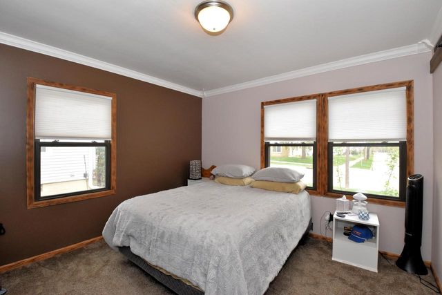 3337 Waterford AVENUE, Saint Francis, WI 53235