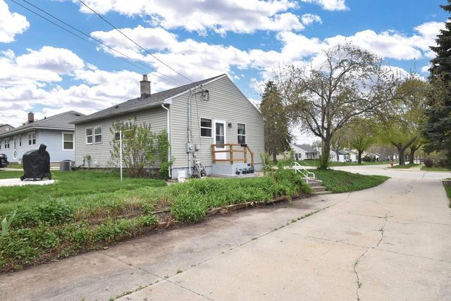 3337 Waterford AVENUE, Saint Francis, WI 53235