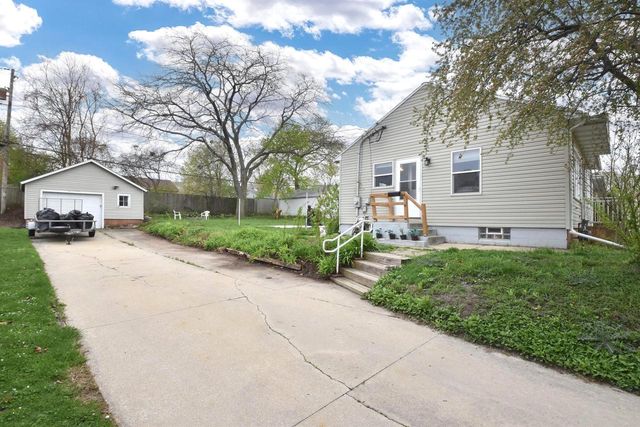 3337 Waterford AVENUE, Saint Francis, WI 53235