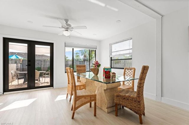 1332 Granada BLVD, Naples, FL 34103