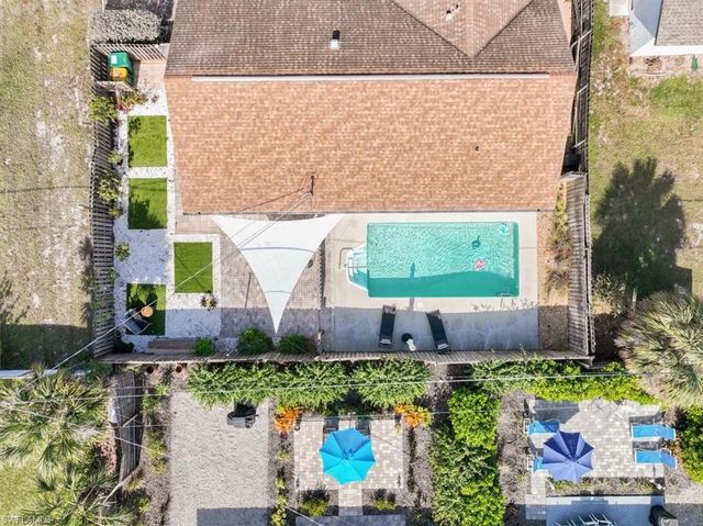 1332 Granada BLVD, Naples, FL 34103