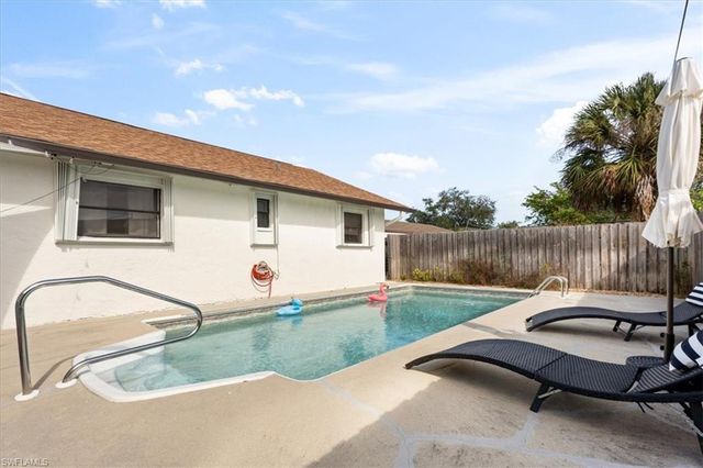 1332 Granada BLVD, Naples, FL 34103