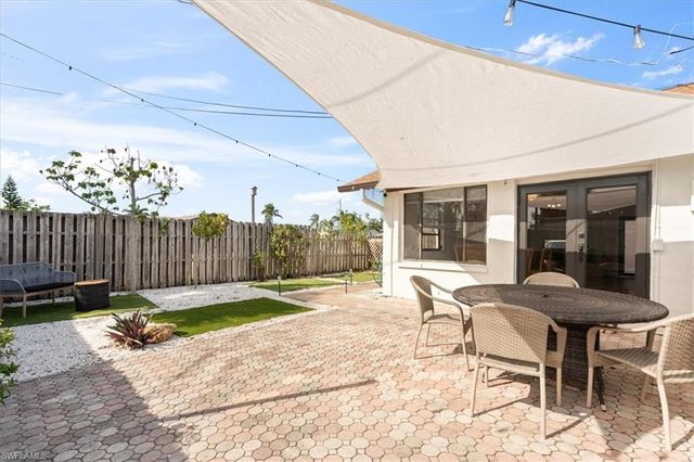 1332 Granada BLVD, Naples, FL 34103