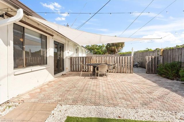 1332 Granada BLVD, Naples, FL 34103