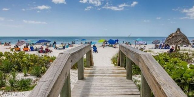 1332 Granada BLVD, Naples, FL 34103
