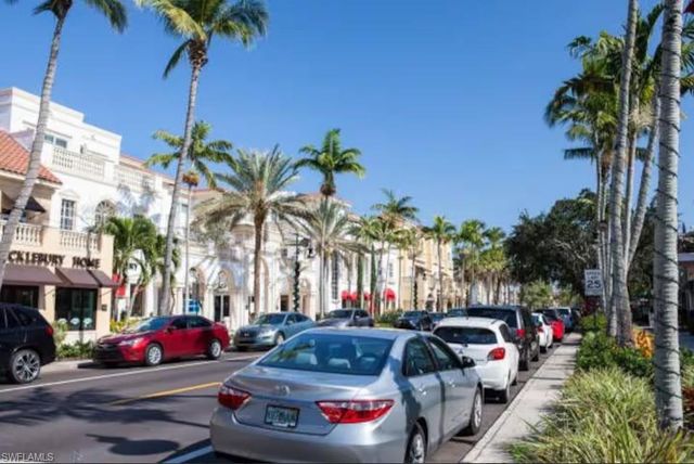 1332 Granada BLVD, Naples, FL 34103