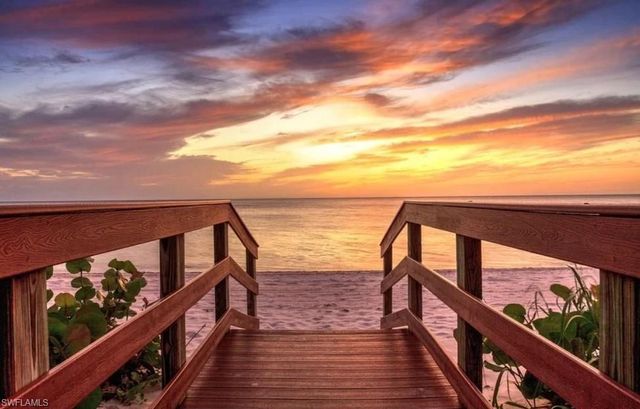 1332 Granada BLVD, Naples, FL 34103
