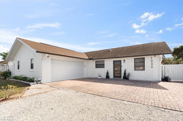 1332 Granada BLVD, Naples, FL 34103