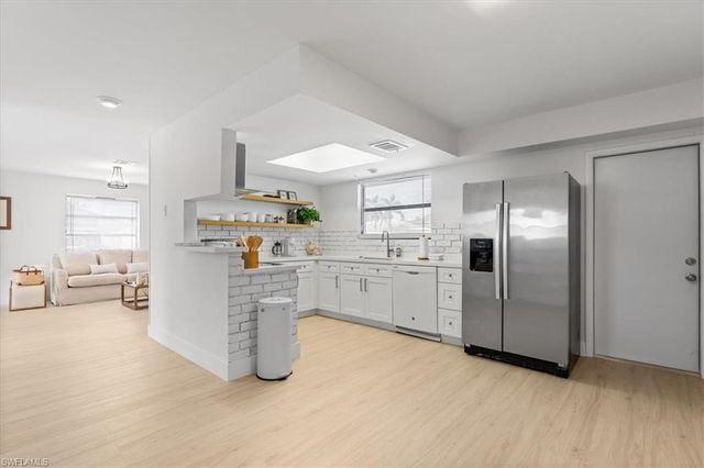 1332 Granada BLVD, Naples, FL 34103