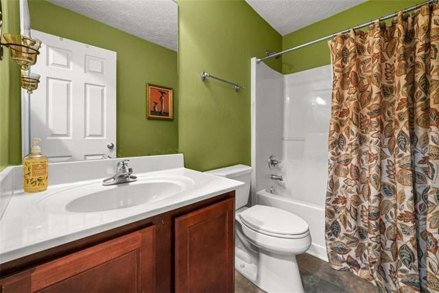 2325 Village Green Drive, Fairburn, GA 30213