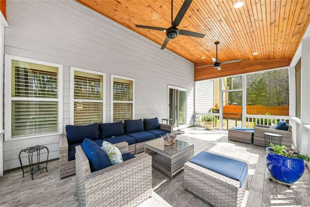2325 Village Green Drive, Fairburn, GA 30213