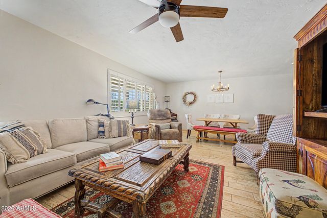 4340 E Vermont Avenue, Phoenix, AZ 85018