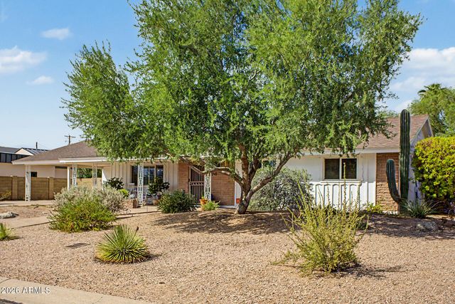 4340 E Vermont Avenue, Phoenix, AZ 85018