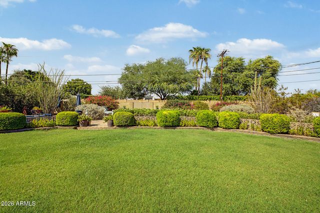 4340 E Vermont Avenue, Phoenix, AZ 85018