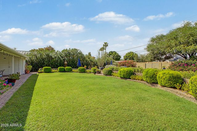 4340 E Vermont Avenue, Phoenix, AZ 85018