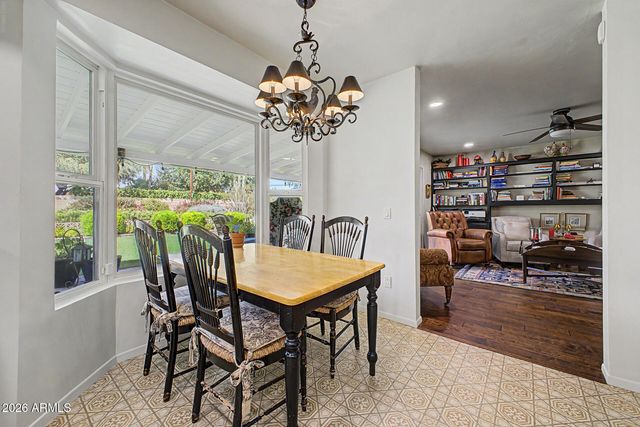 4340 E Vermont Avenue, Phoenix, AZ 85018