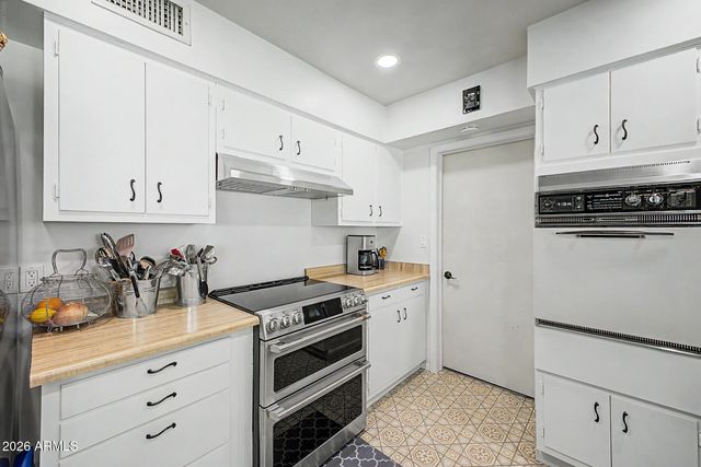 4340 E Vermont Avenue, Phoenix, AZ 85018