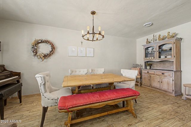 4340 E Vermont Avenue, Phoenix, AZ 85018