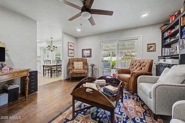 4340 E Vermont Avenue, Phoenix, AZ 85018