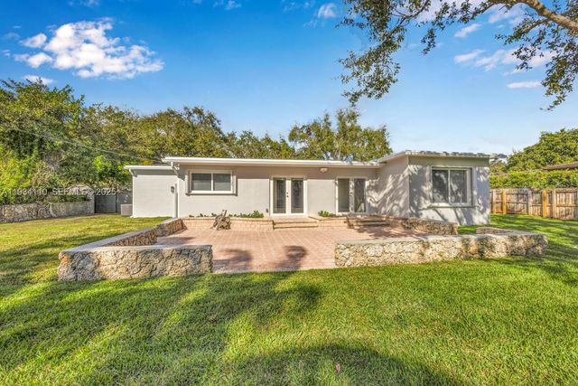 6110 SW 79th St, South Miami, FL 33143