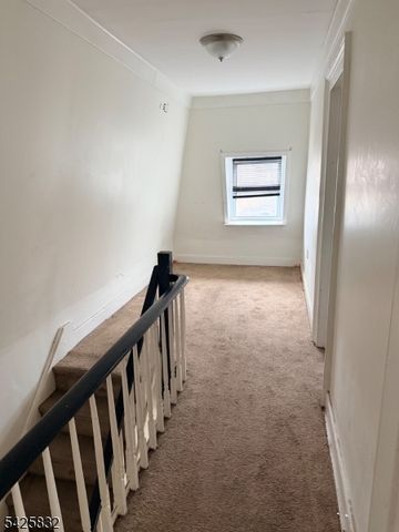 38 Emmet St, Newark City, NJ 07114