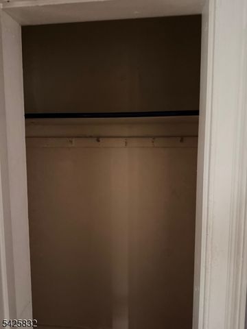 38 Emmet St, Newark City, NJ 07114