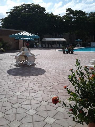 1030 Country Club Drive 401, Margate, FL 33063