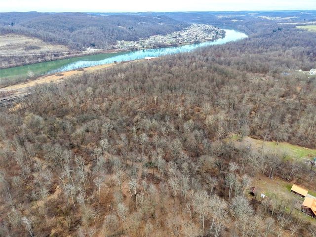 26012 Newell Rd, Fayette City, PA 15466