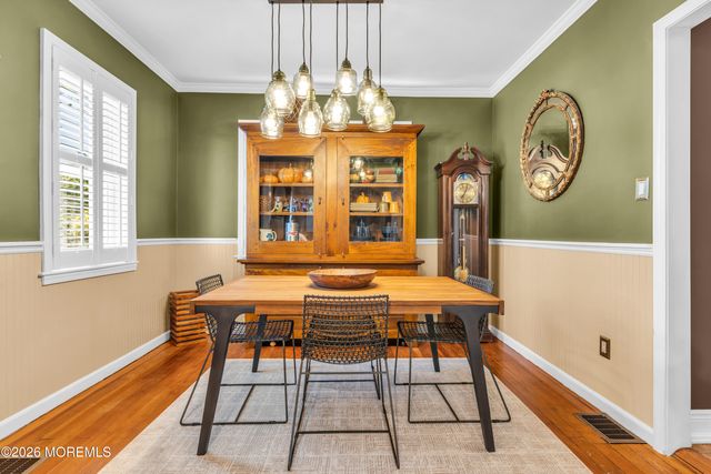 542 Clinton Avenue, Belford, NJ 07718