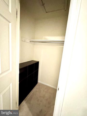 122 CAERNARVON CT, Exton, PA 19341