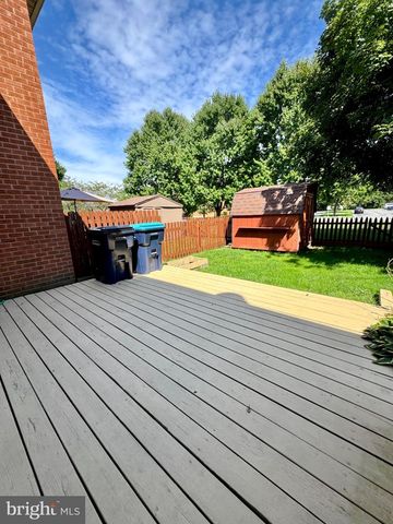 122 CAERNARVON CT, Exton, PA 19341